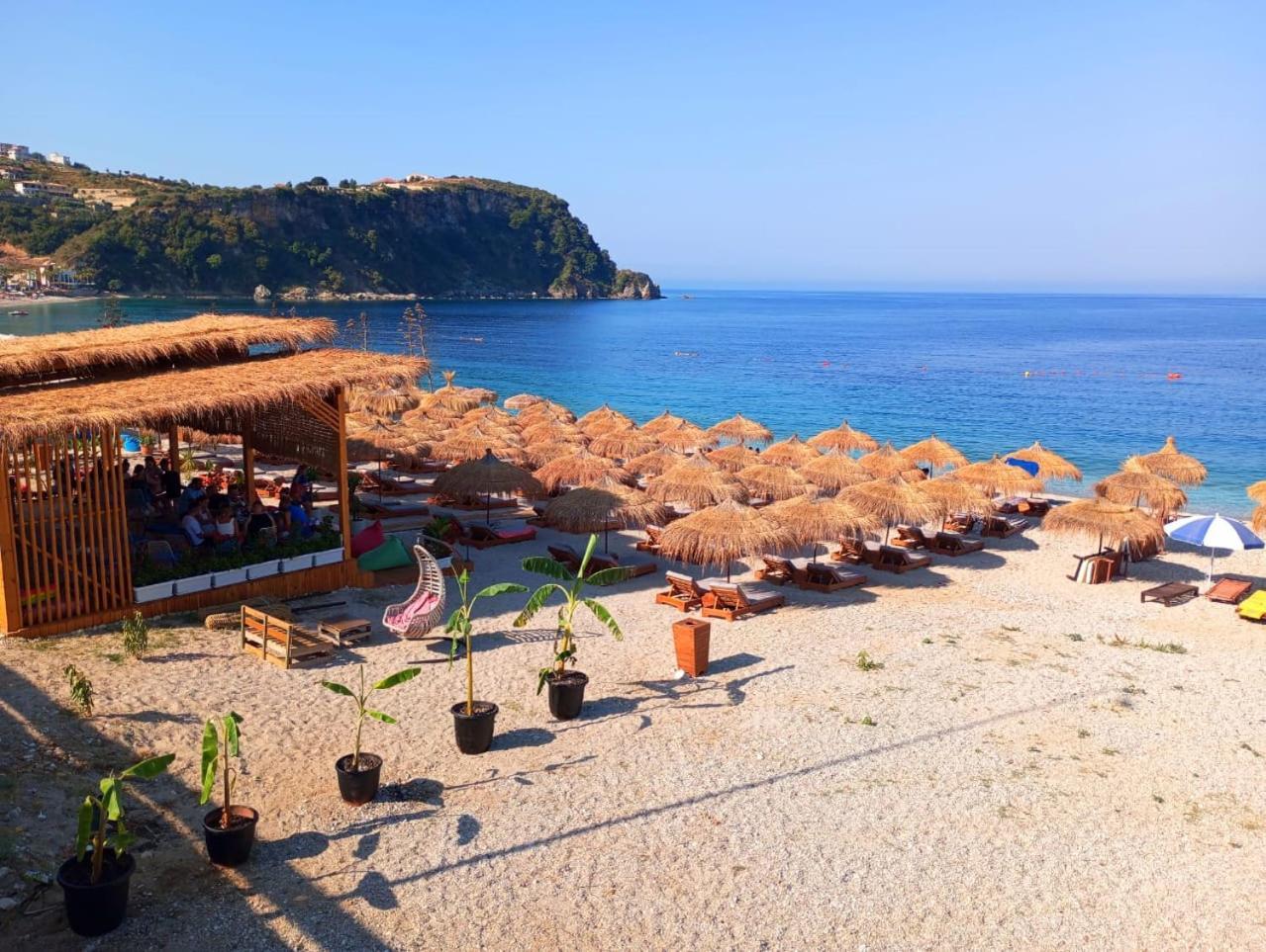 Natural Hostel Himare Exterior foto
