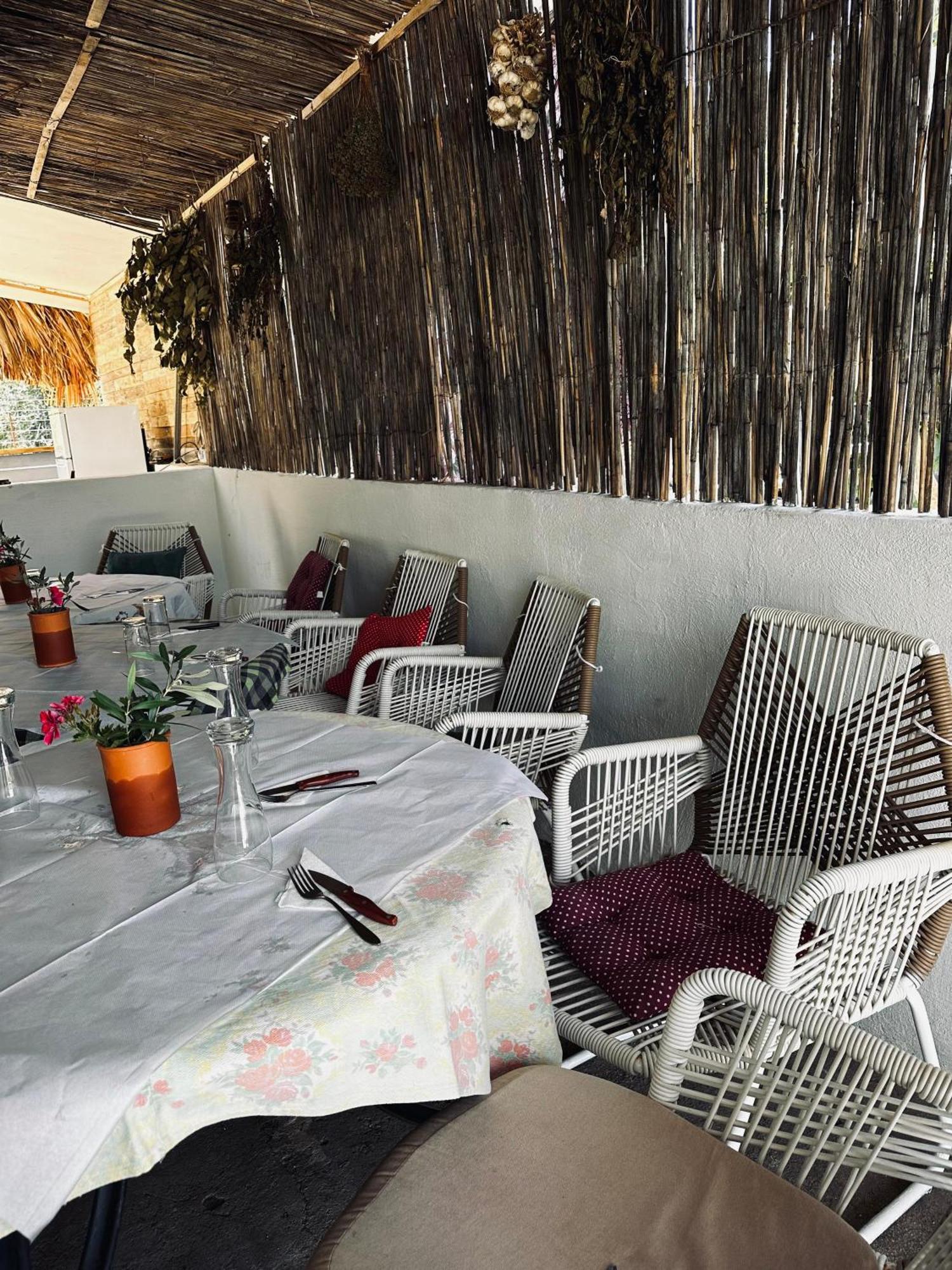 Natural Hostel Himare Exterior foto