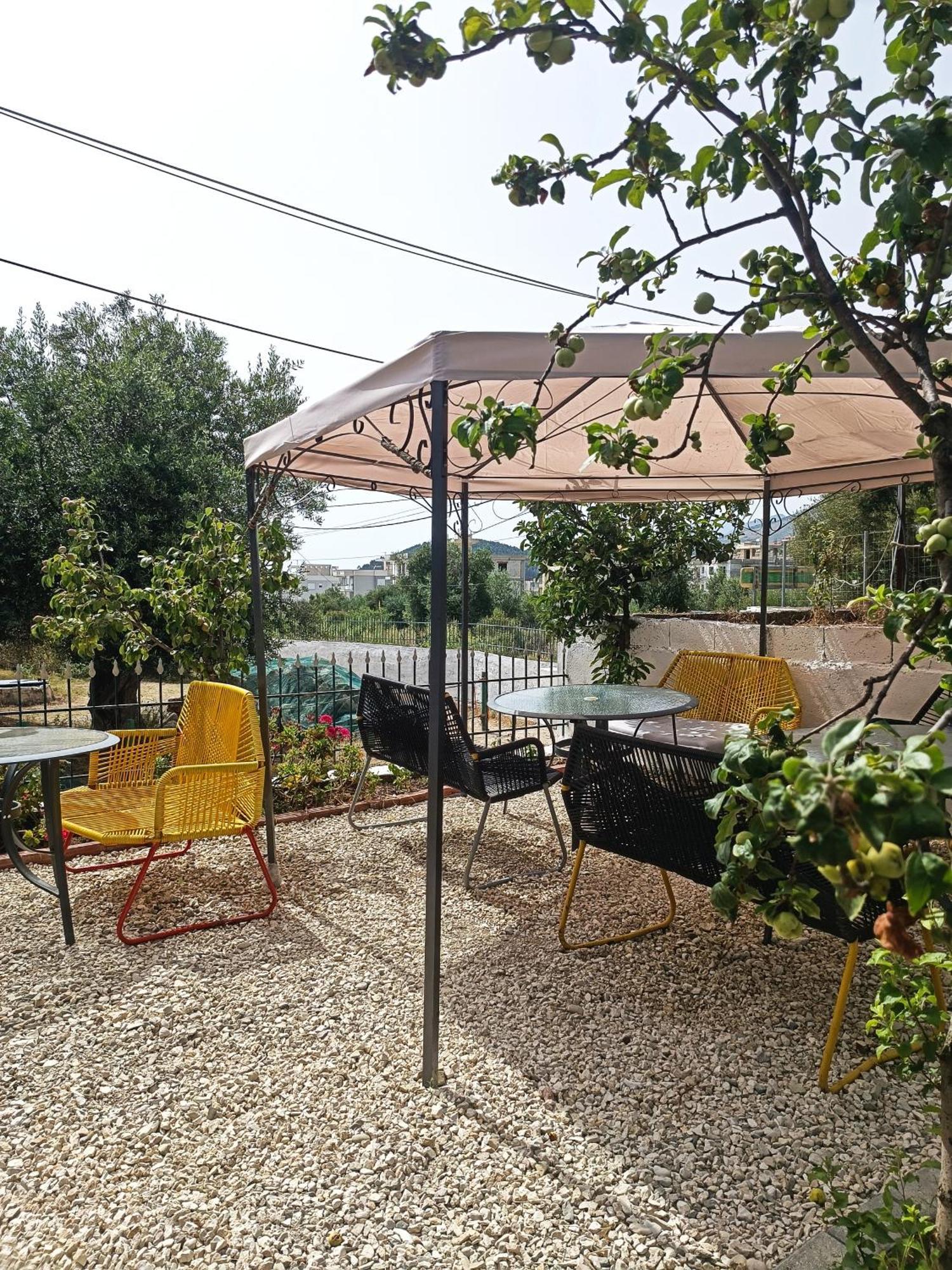 Natural Hostel Himare Exterior foto